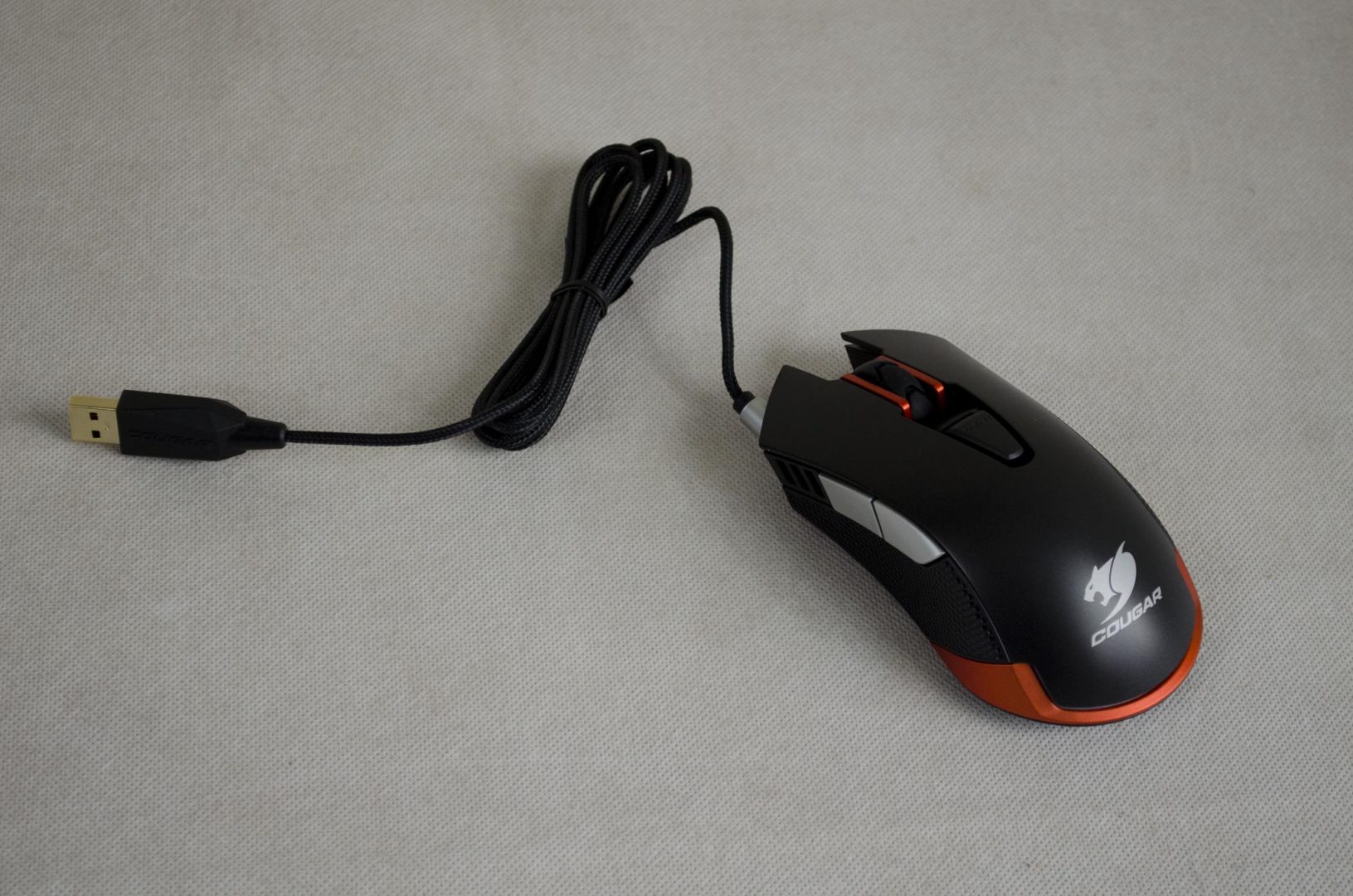 Cougar 550M Gaming Mouse Review_9