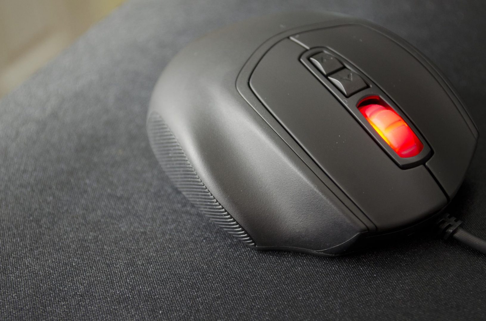 CM Storm Xornet II Gaming Mouse Review_7