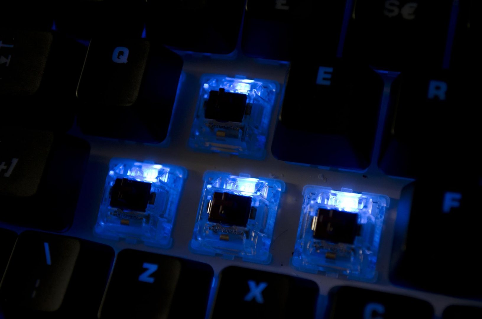 Roccat Ryos MK FX Mechanical Keyboard_14