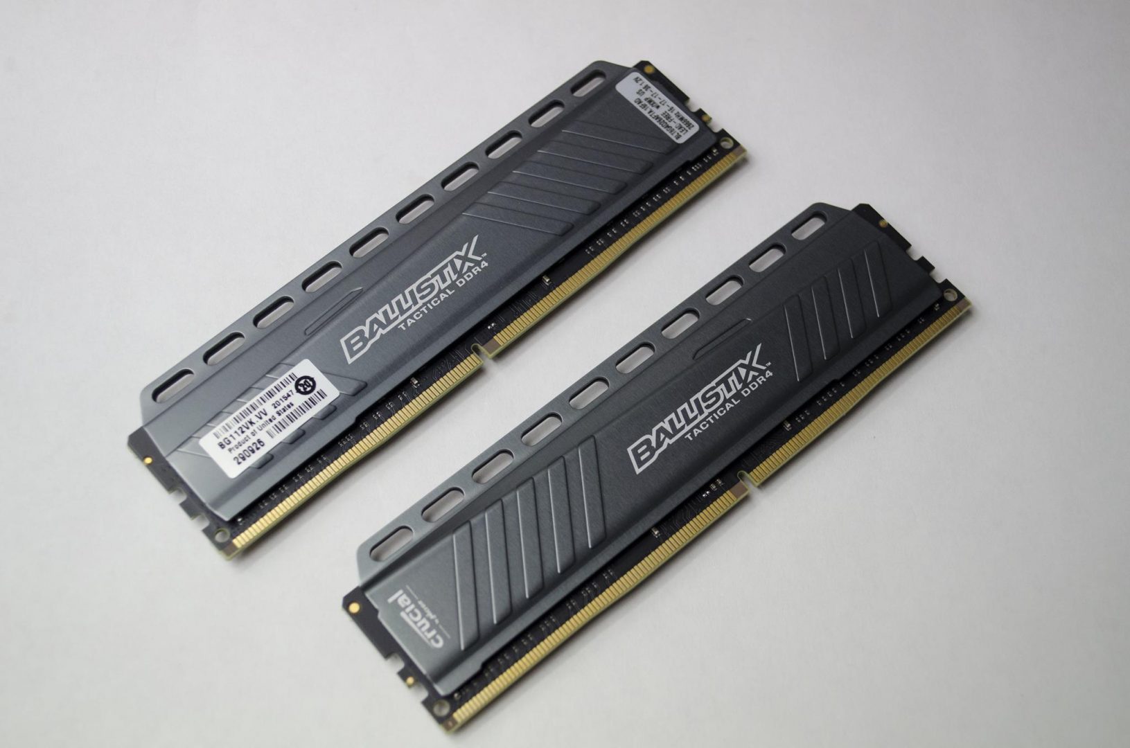 crucial ballistix tactical ddr4 2666mhz ram_1