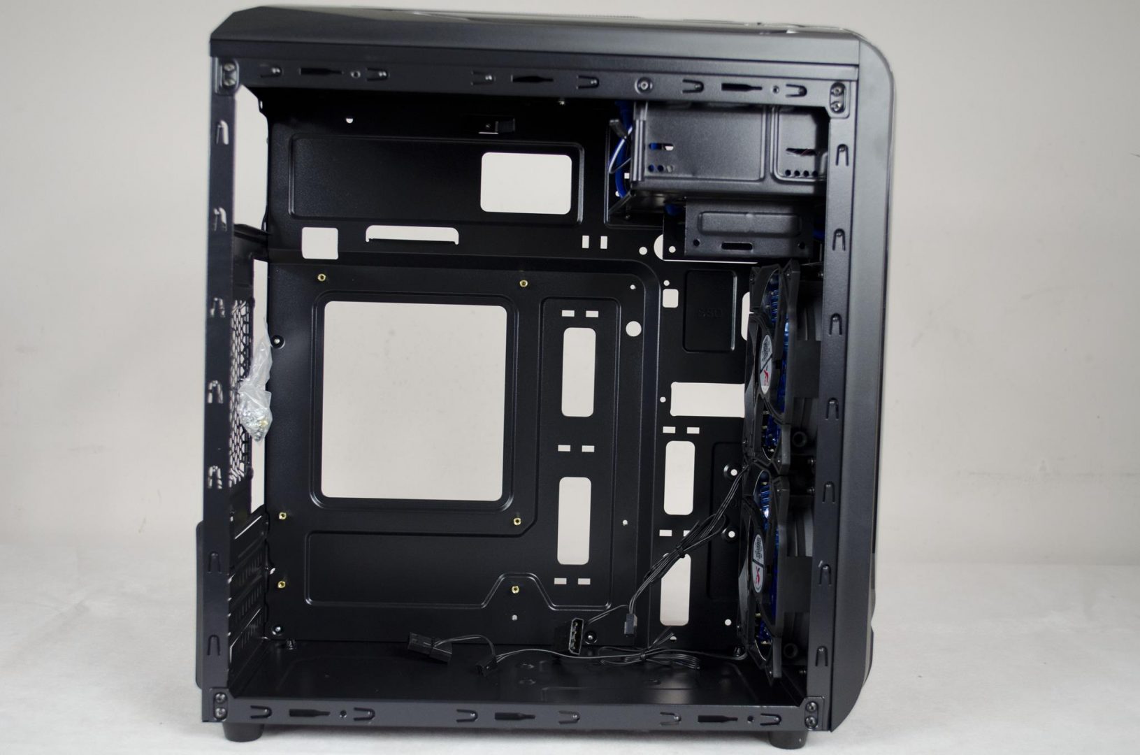 X2 SPITZER 22 PC Case Review_7