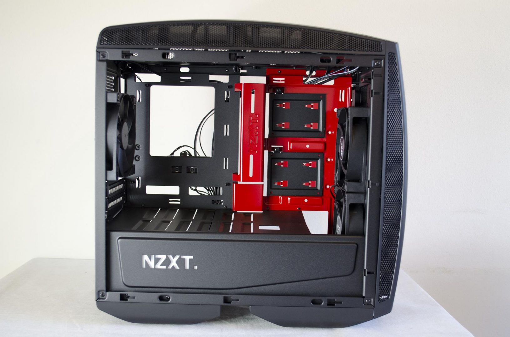 nzxt manta pc case review_5
