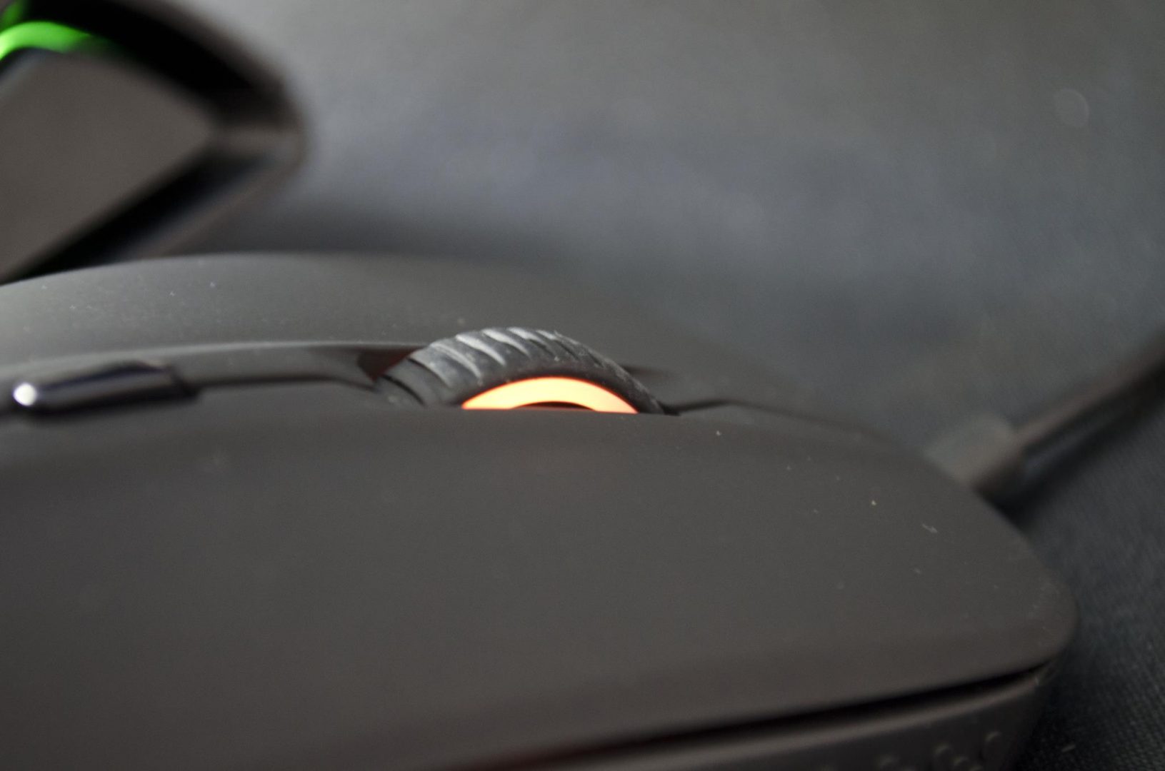 steelseries rival 300 gaming mouse _12