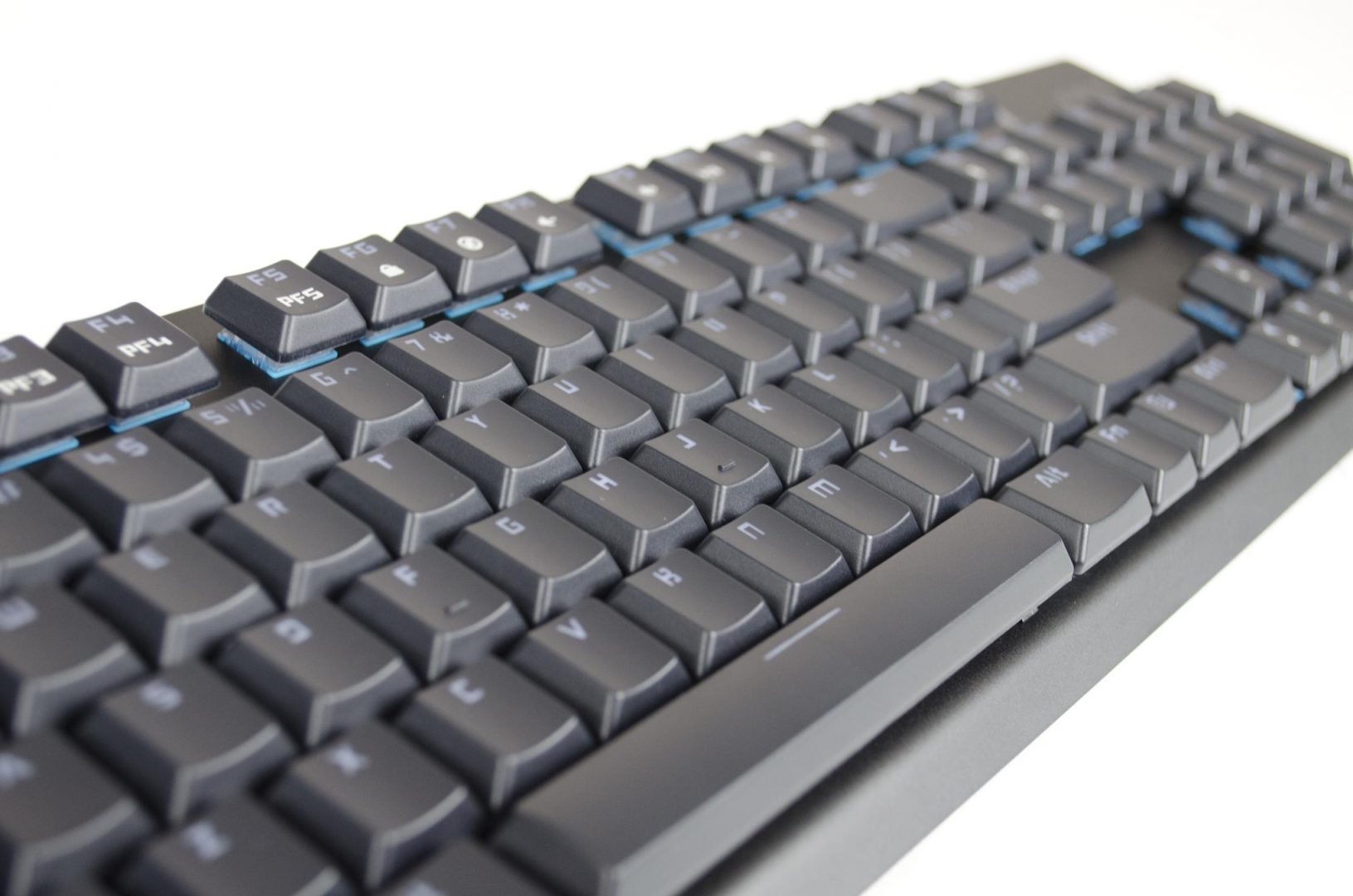 tesoro-gram-spectrum-rgm-gaming-mechanical-keyboard-review_11