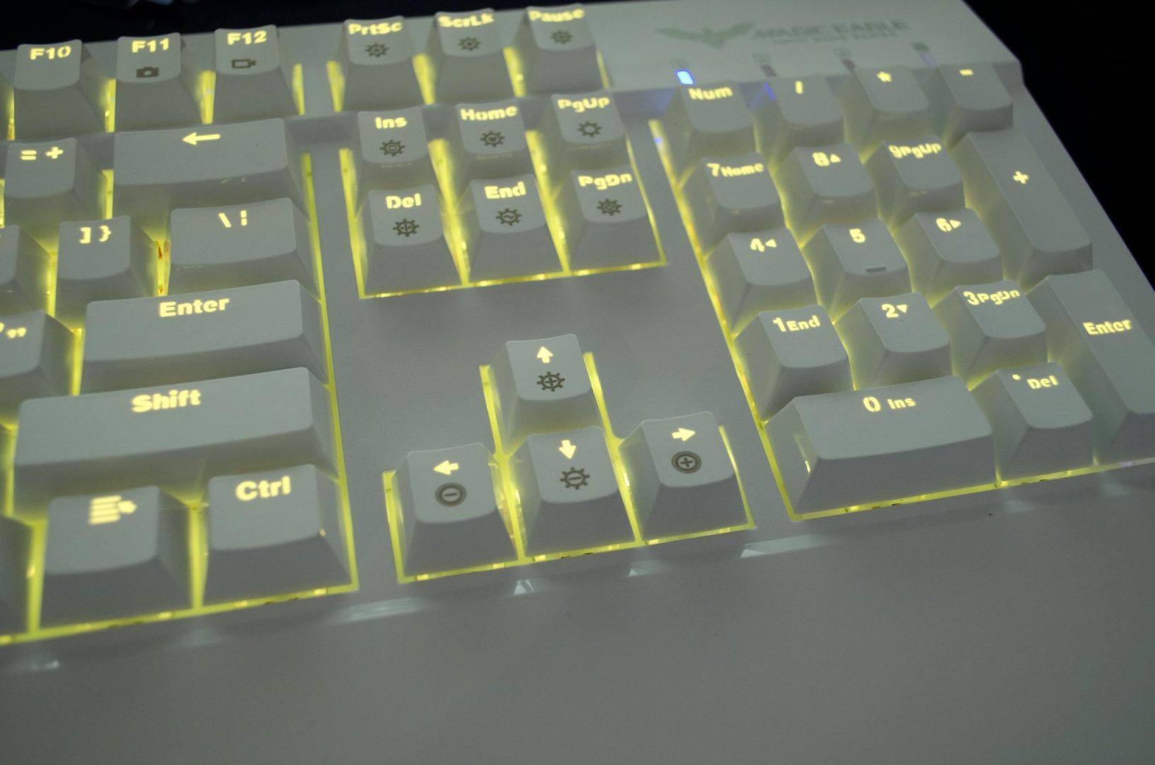 havit hv kb389l rgb mechanical gaming keyboard review_17