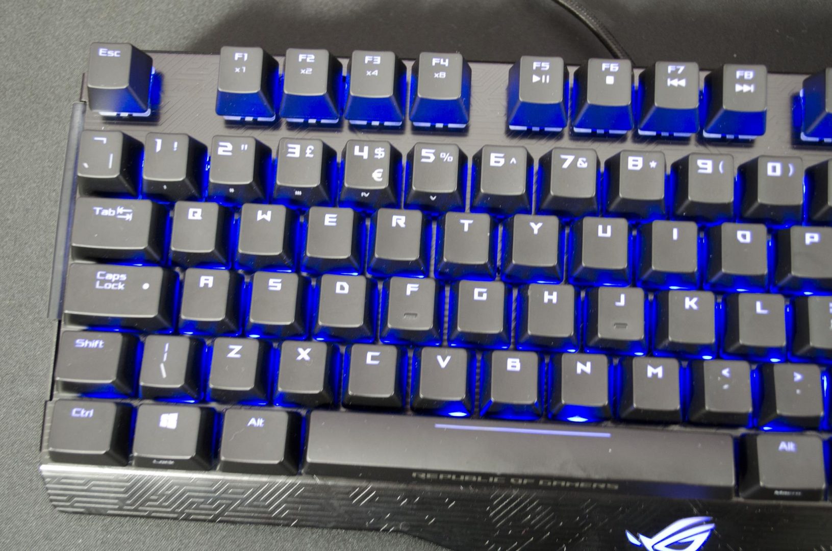ASUS ROG CLAYMORE mechanical gaming keybaord review_2