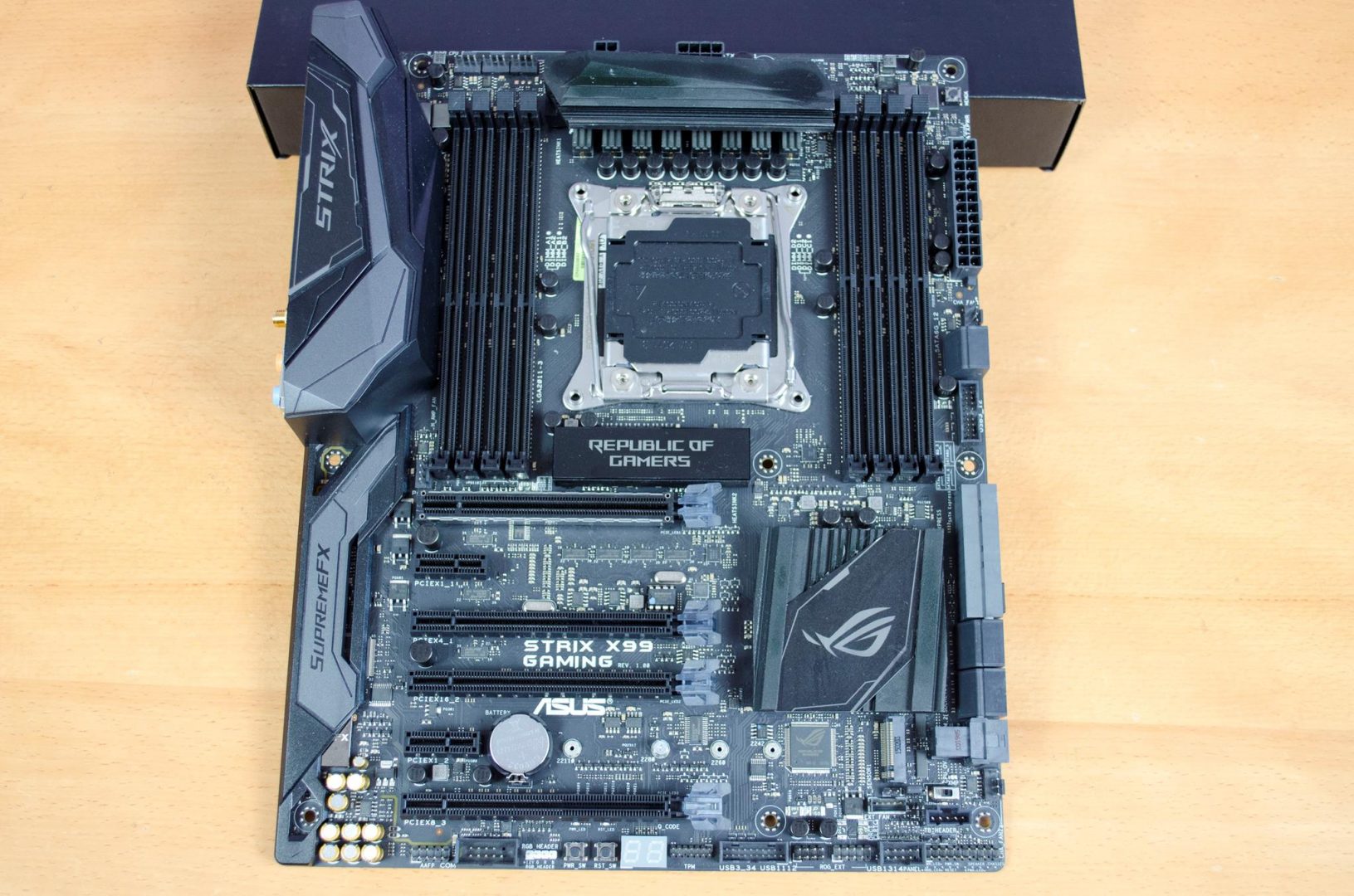 asus rog strix x99 gaming motherboard review_3