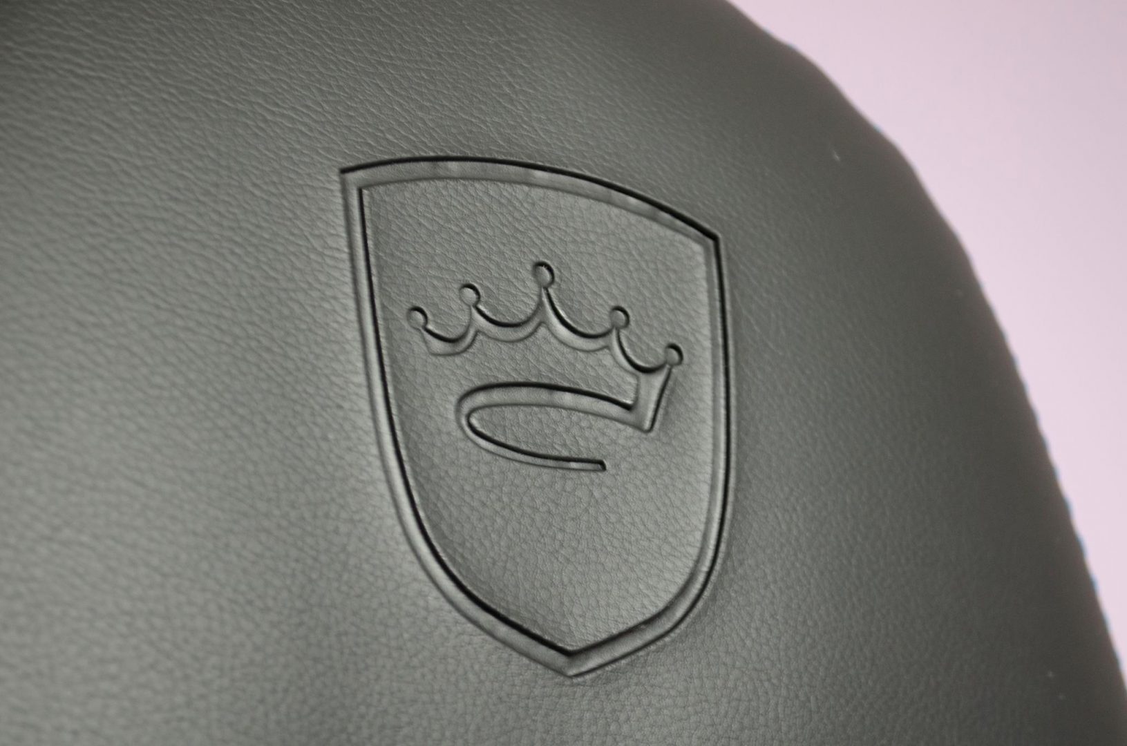 noblechairs icon 10
