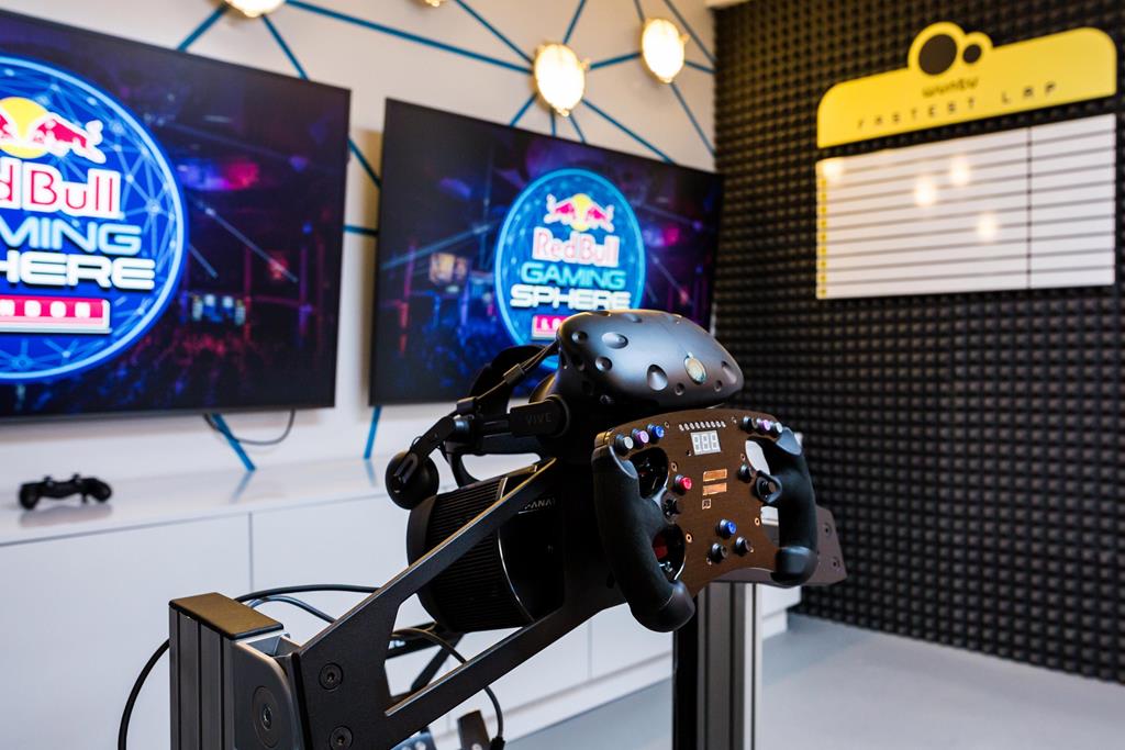 red bull gaming sphere htc vive