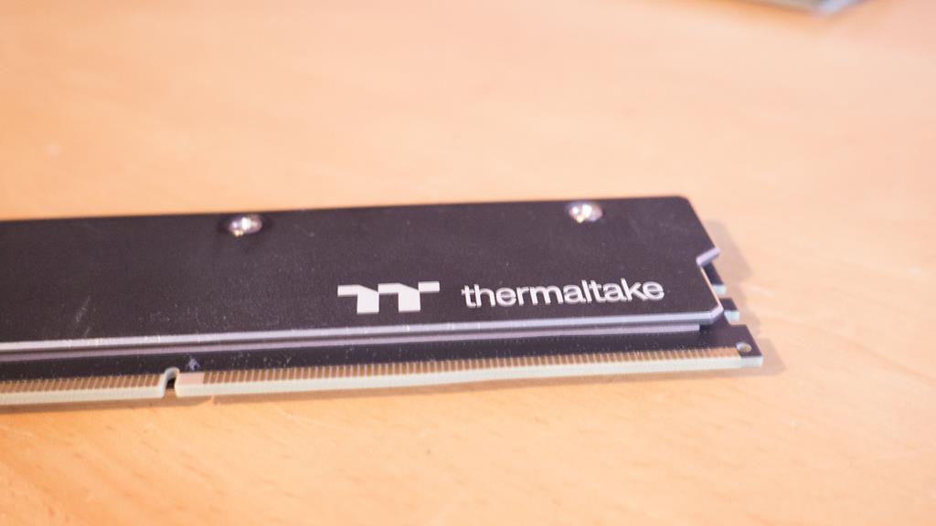 Thermaltake WaterRam RGB Liquid Cooling DDR4 Memory 3200MHz 32GB 5
