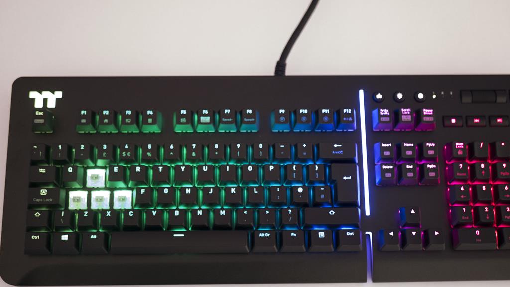 thermaltake lvel 20 rgb mechanical gaming keyboard 15 1