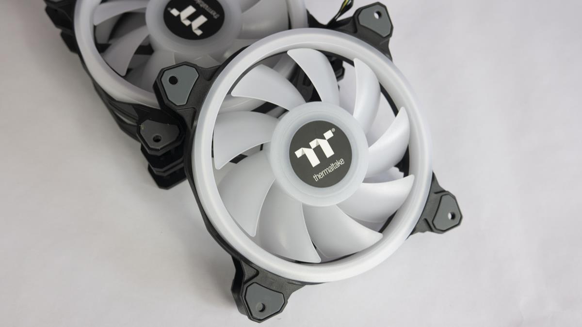 thermaltake riing quad 14 radiator fan review 5