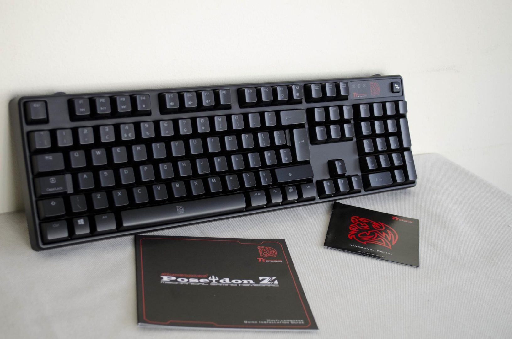 Tt eSPORTS POSEIDON Z Mechanical Keyboard with Kailh Brown Switches Review