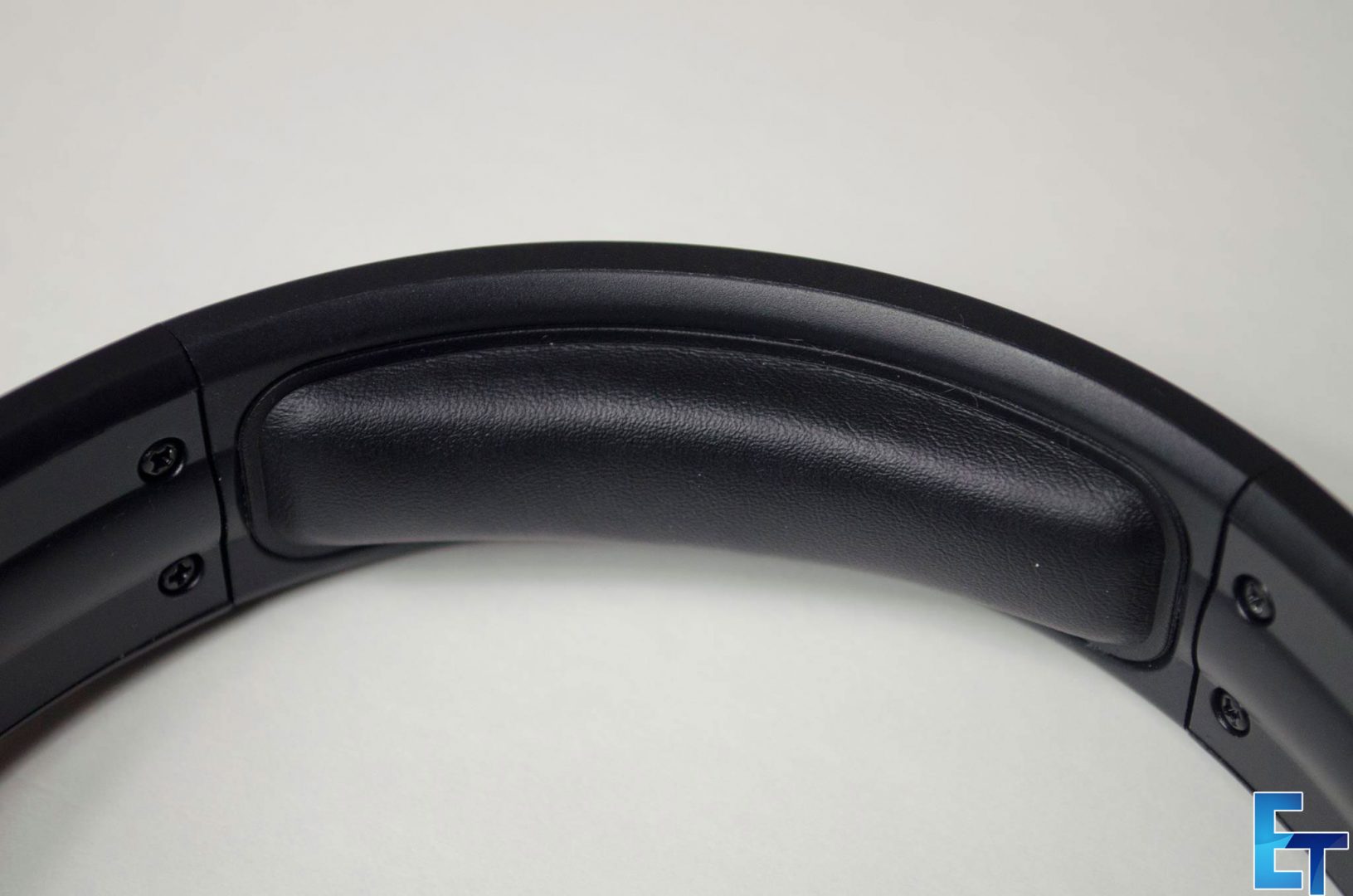 Pioneer HDJ-700 Headphones Review 7 Pioneer-HDJ-700-Headphones-Review_11