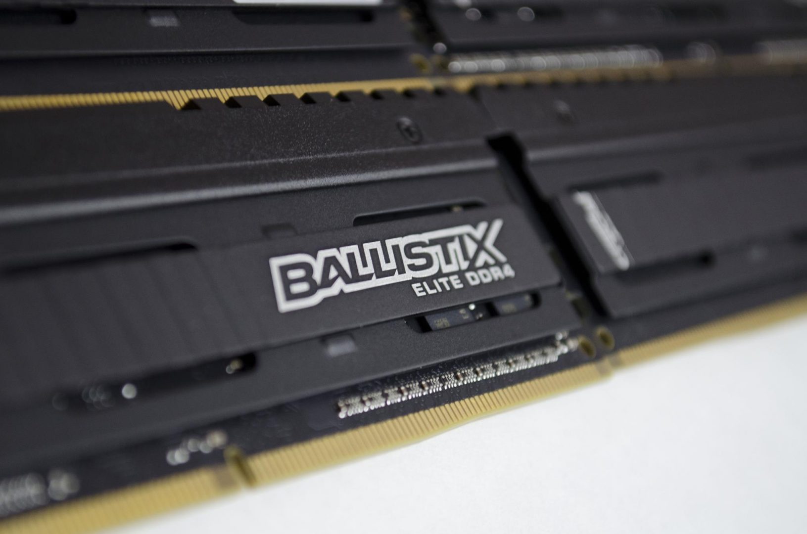 Crucial Ballistix DDR4-3200 32GB Dual-Channel Memory Kit Review