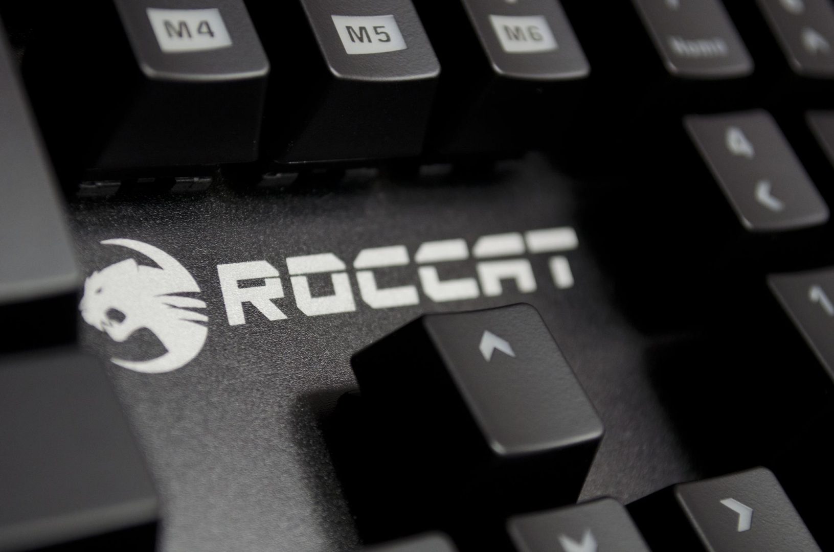 ROCCAT SOURA Mechanical Gaming Keyboard Review
