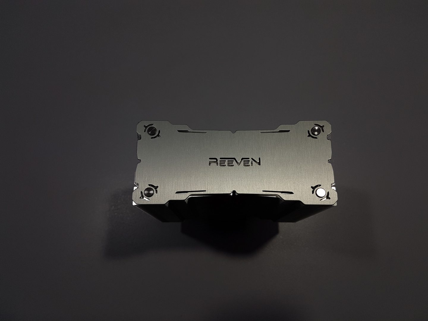 Reeven Hans RC-1205 CPU Cooler Review