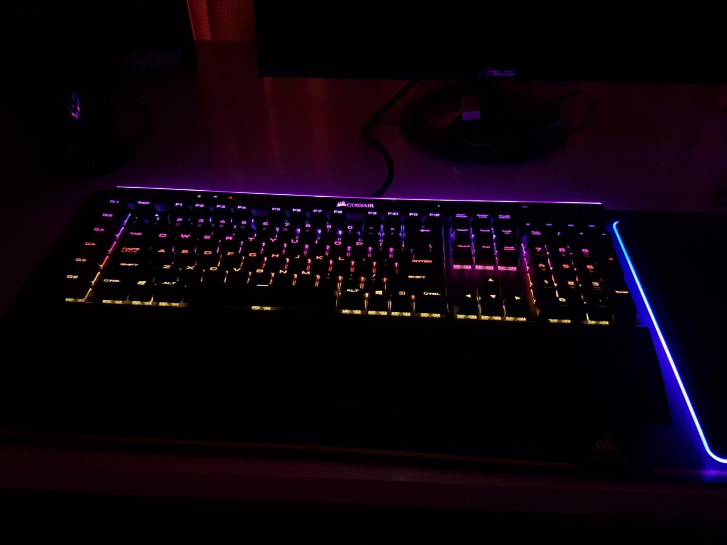 Corsair K95 RGB Platinum Mechanical Keyboard Review