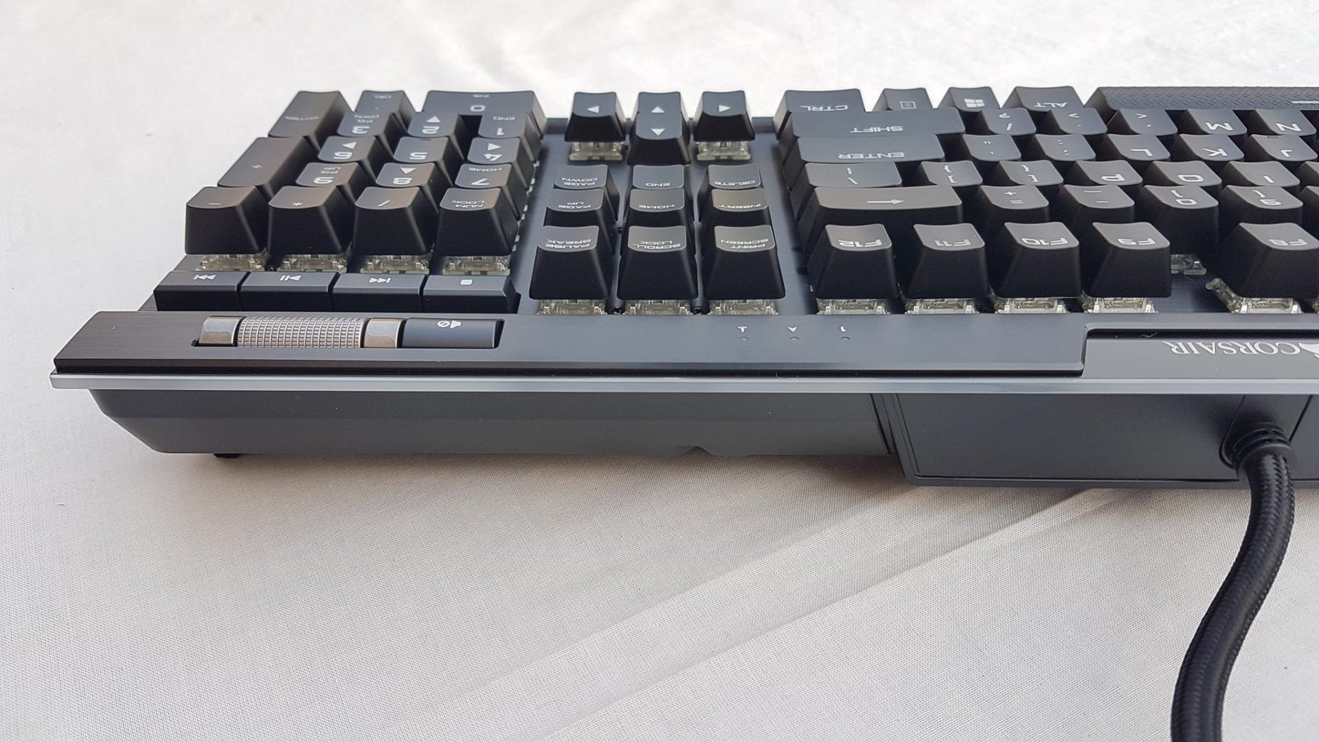 Corsair K95 Rgb Platinum Mechanical Keyboard Review Enostech Com