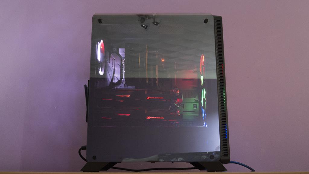 Sahara P35 Tempered Glass PC Case Review