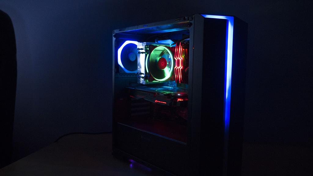 GameMax Starlight RGB Tempered Glass Gaming Case Review: New Budget Case King?