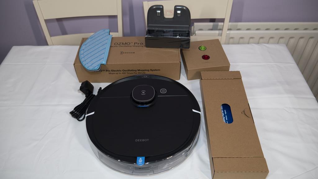 Ecovacs DEEBBOT OZMOT8 AIVI Robot 5