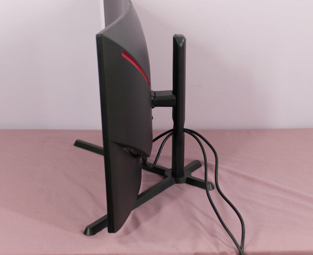 AOC CQ32G3SU Gaming Monitor all the way down