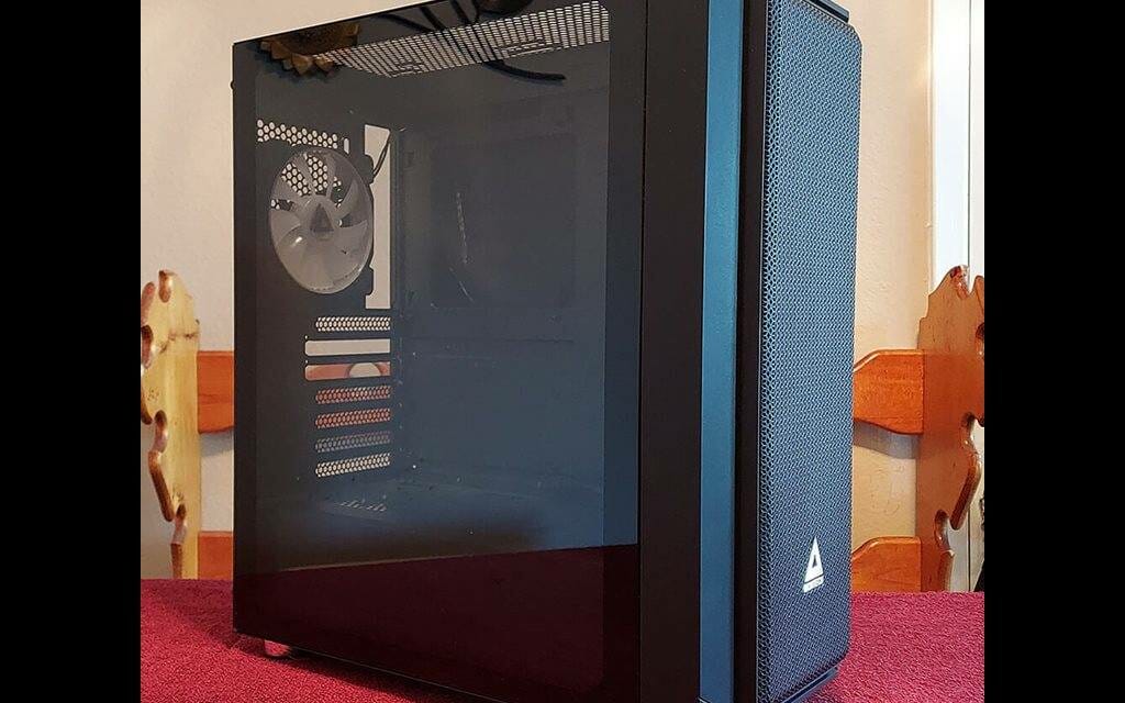 Why Should You Invest in Custom PC Cases for Gaming or Work?