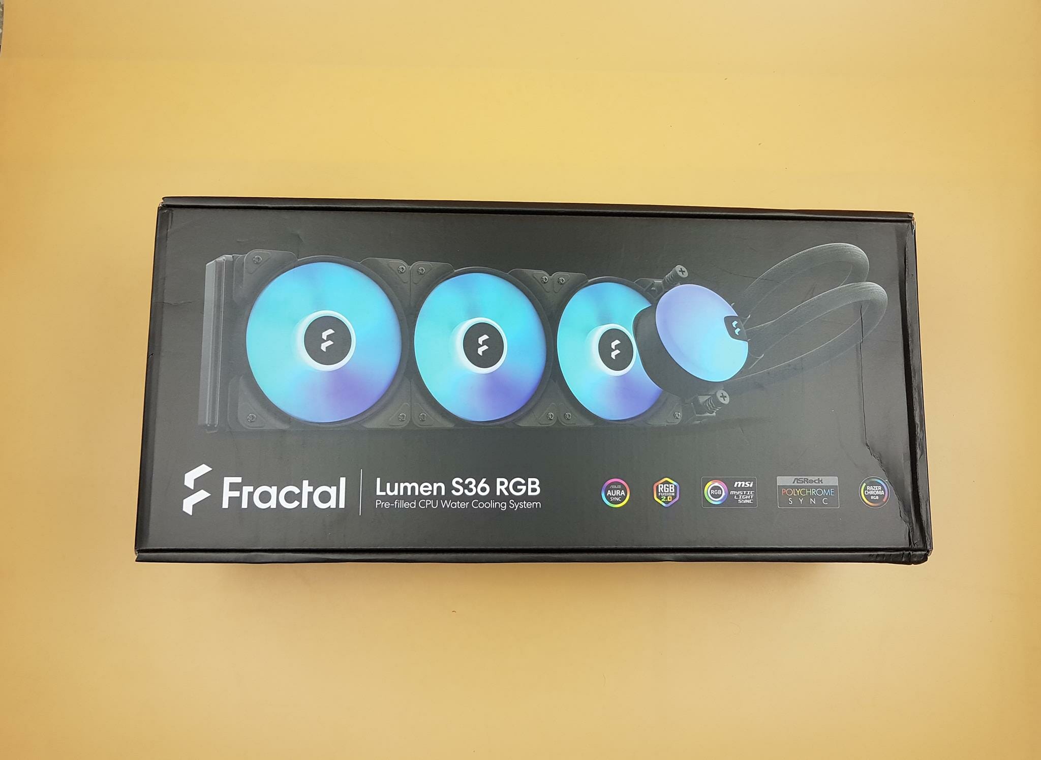 Lumen S36 RGB box front 
