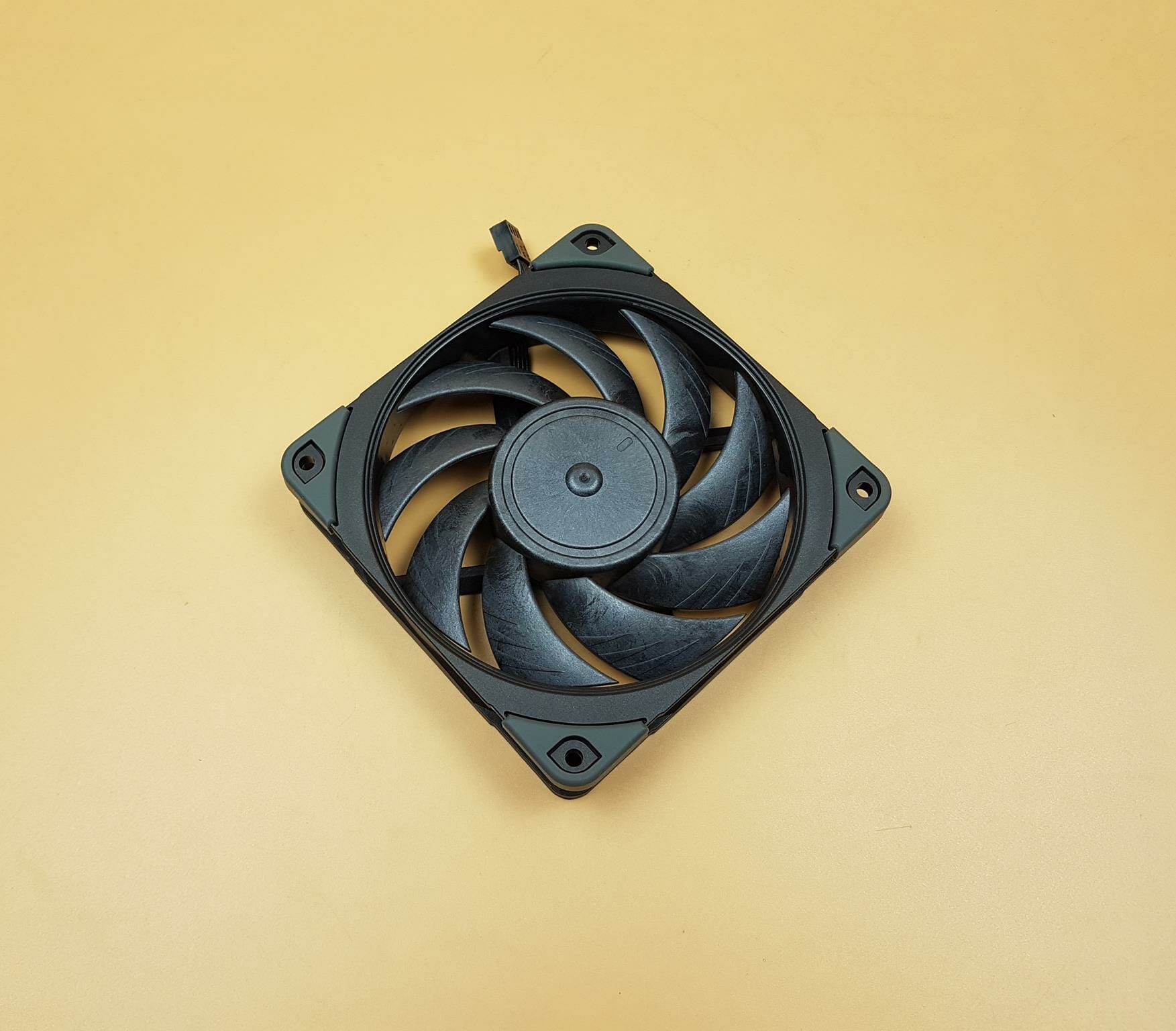 Noctua NF-A12x25 PWM chromax.black.swap fan 