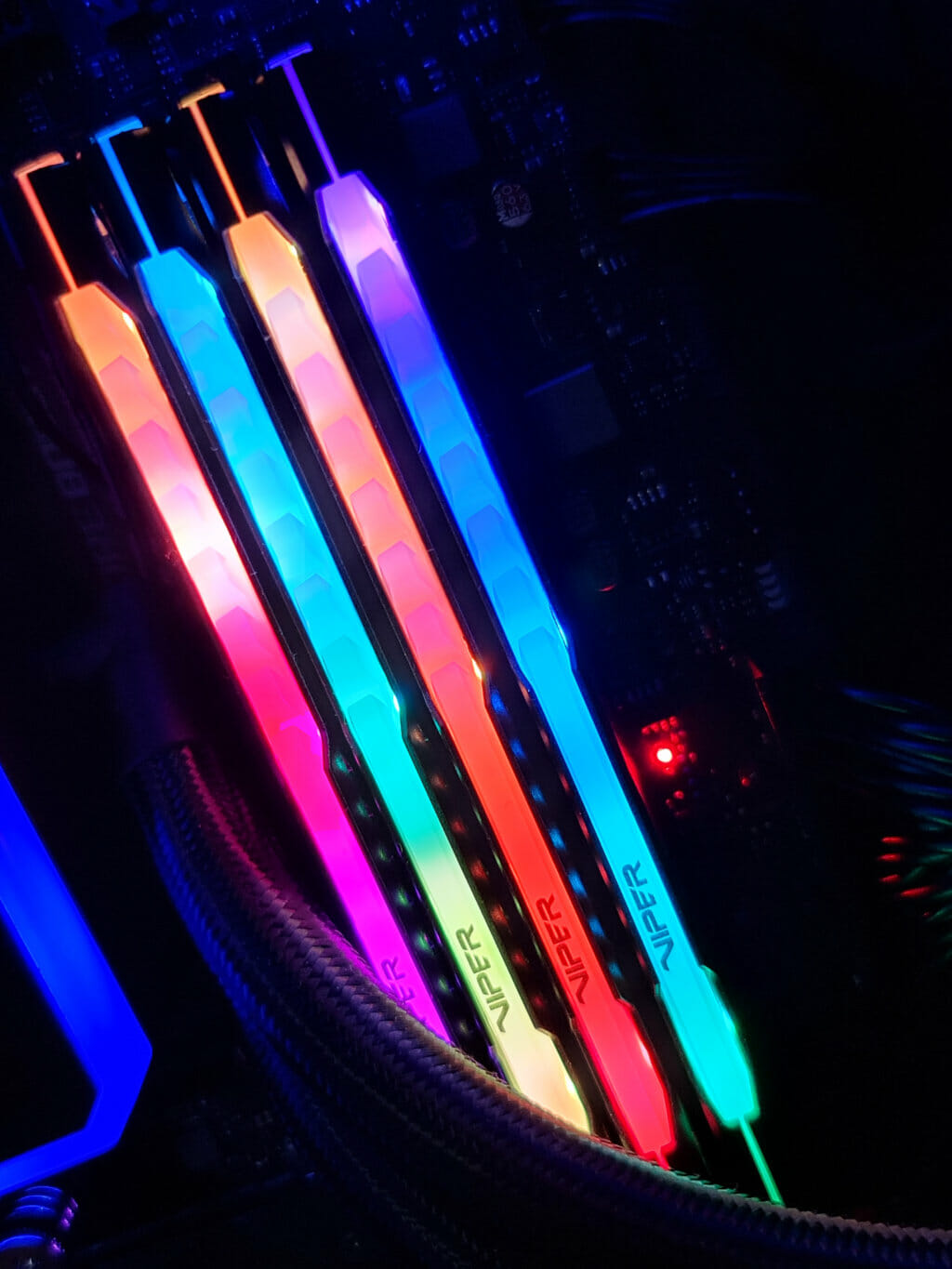 Patriot Viper Steel RGB 3600MHz DDR4 Memory Review 12 Patriot Viper Steel RGB 3600Mhz DDR4 rgb sideways