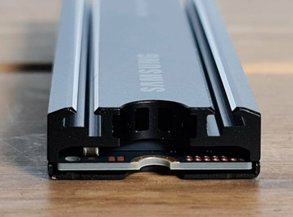 Samsung SSD 980 Pro With Heatsink PCIe 4.0 NVMe 1TB Review back of heatsink