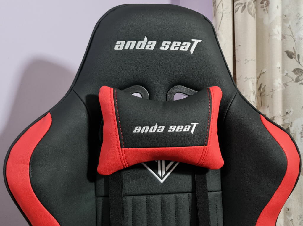 AndaSeat Jungle Series Premium Gaming Chair Review neck pillow