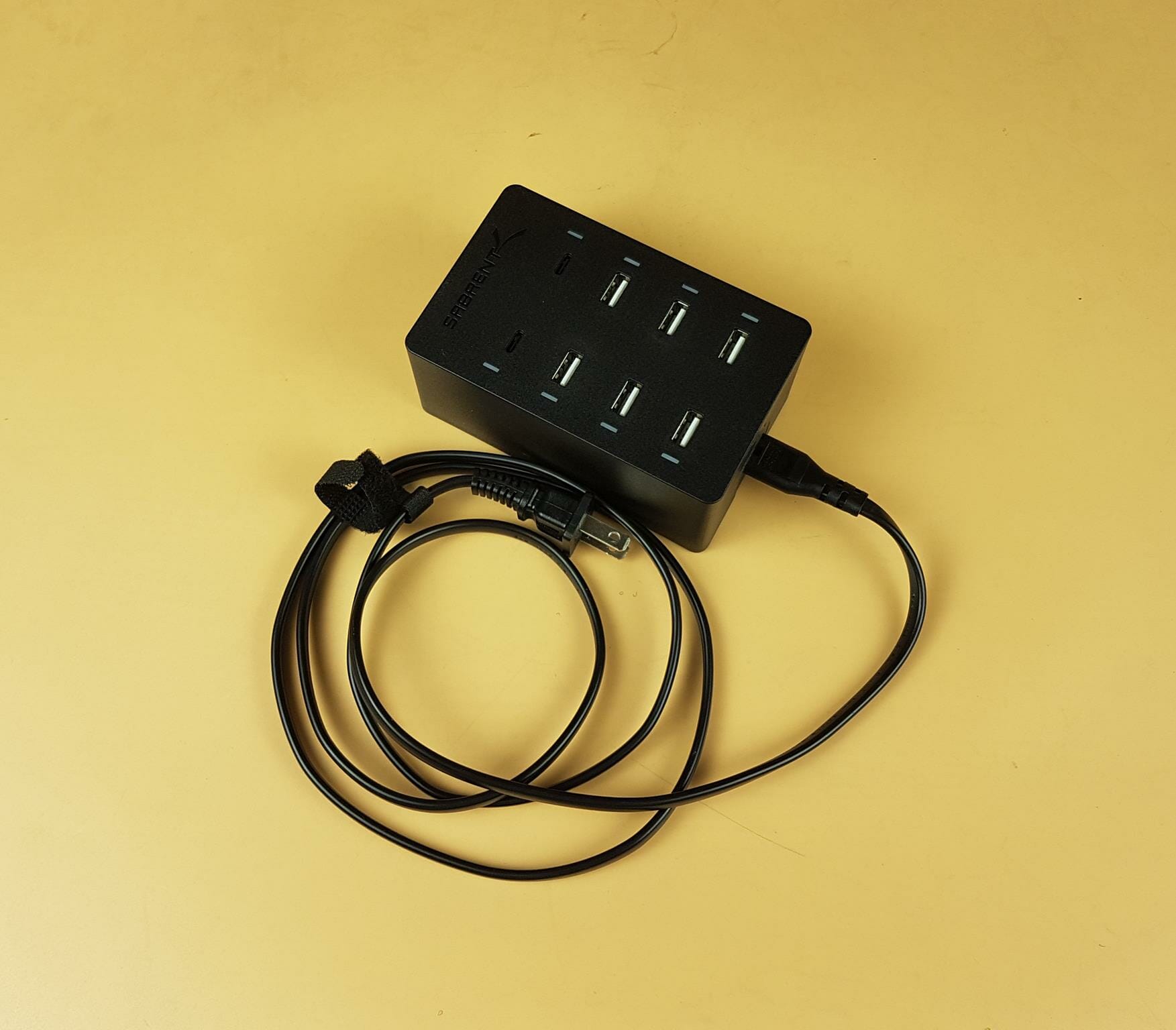 Sabrent 100W 8-Port USB Rapid Charger Review - EnosTech.com