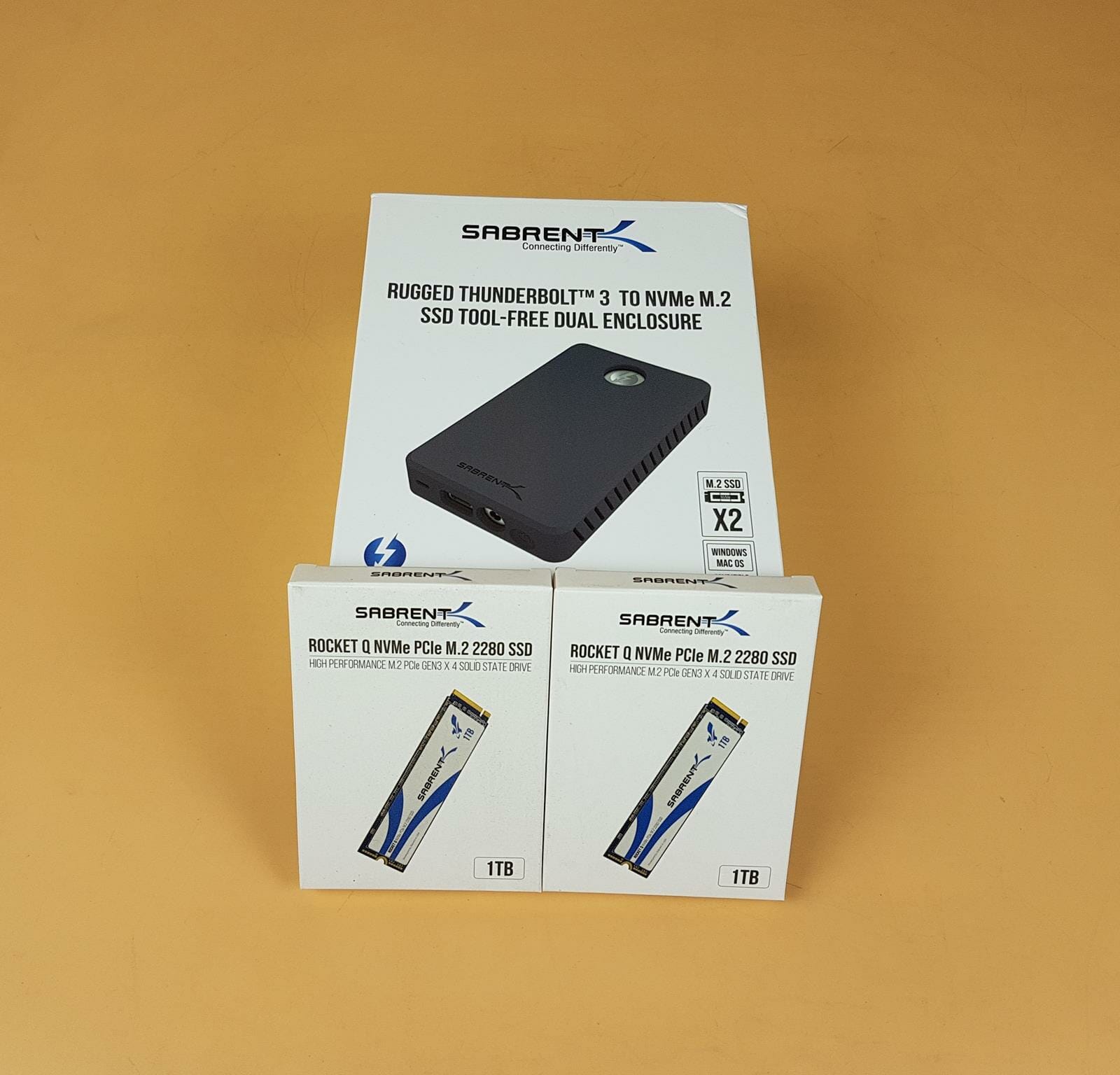 Thunderbolt 3 to M.2 NVMe SSD Tool-Free Enclosure - Sabrent