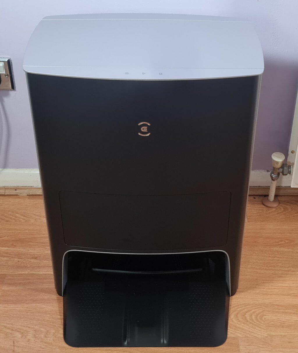 ECOVACS DEEBOT X1 OMNI station