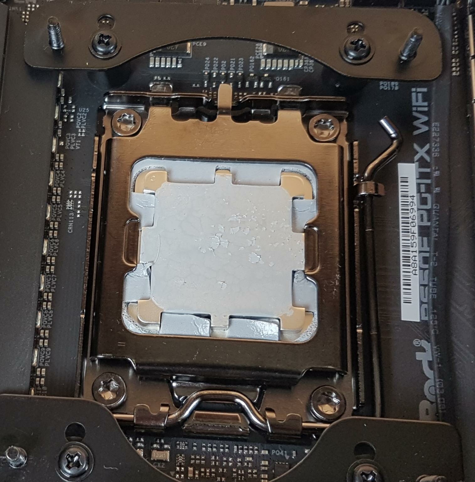 Thermal Grizzly CPU Guard Install 3