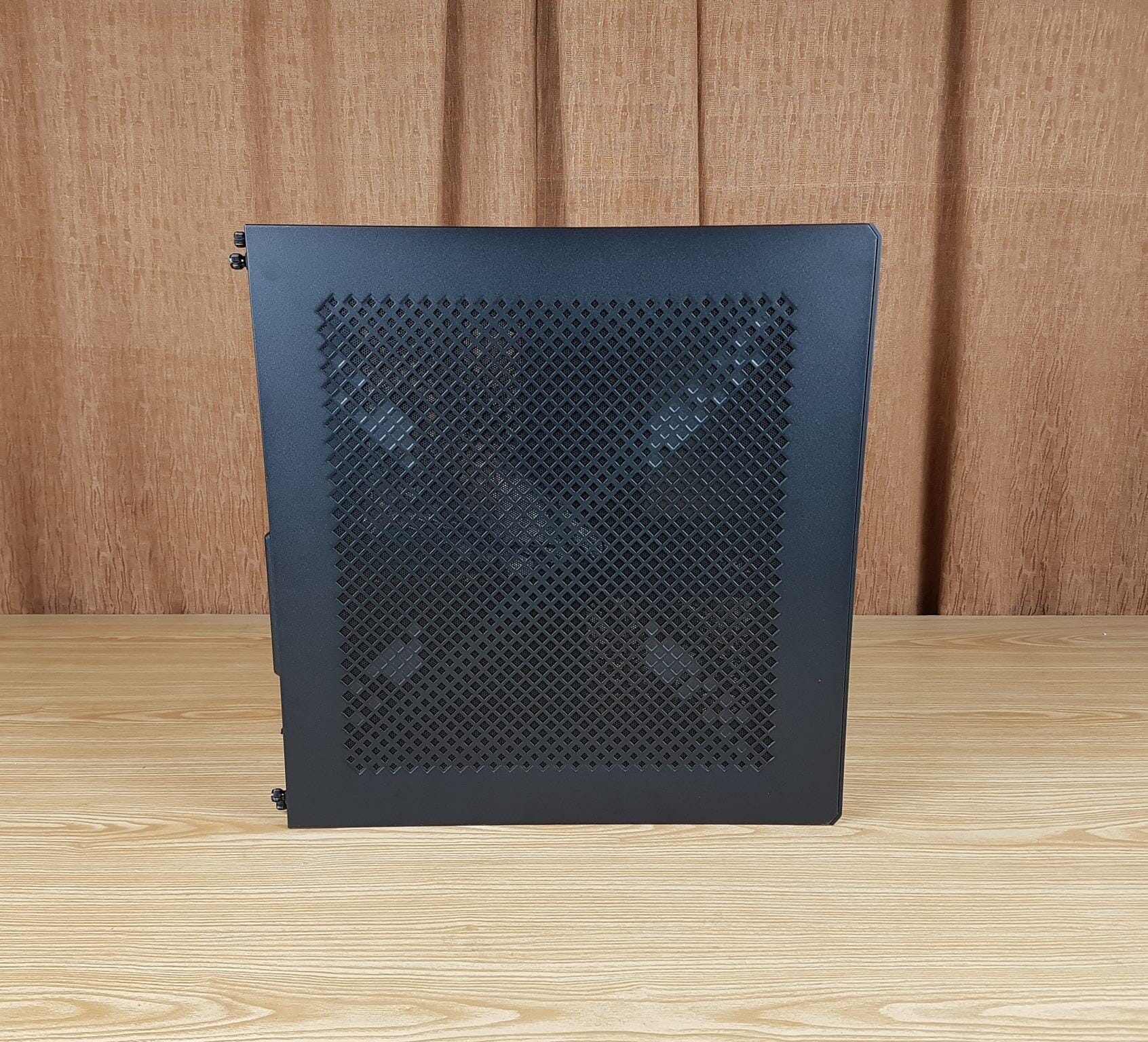 SilverStone Milo 12 Side Panel 2