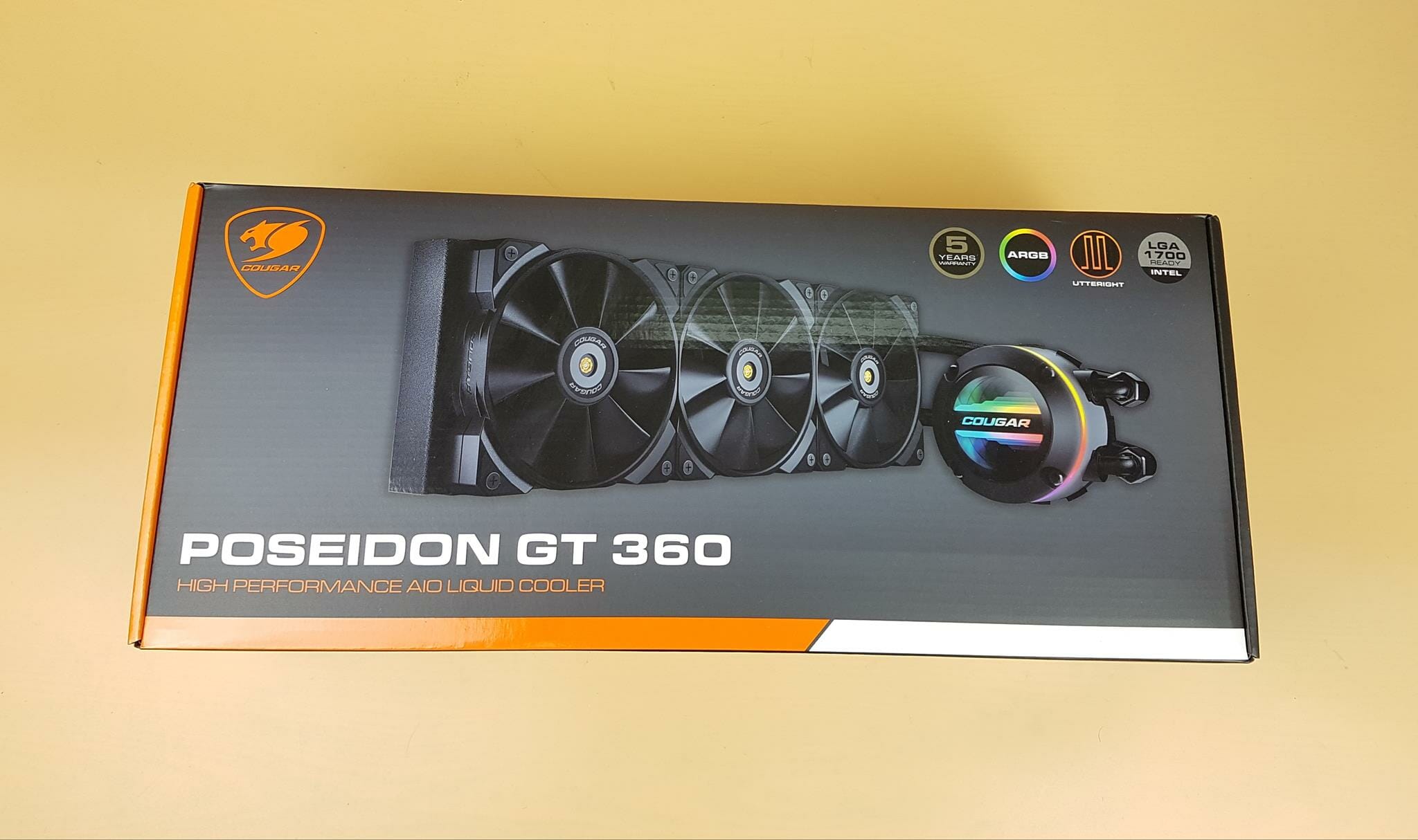 Cougar Poseidon GT 360 Packing Box 1