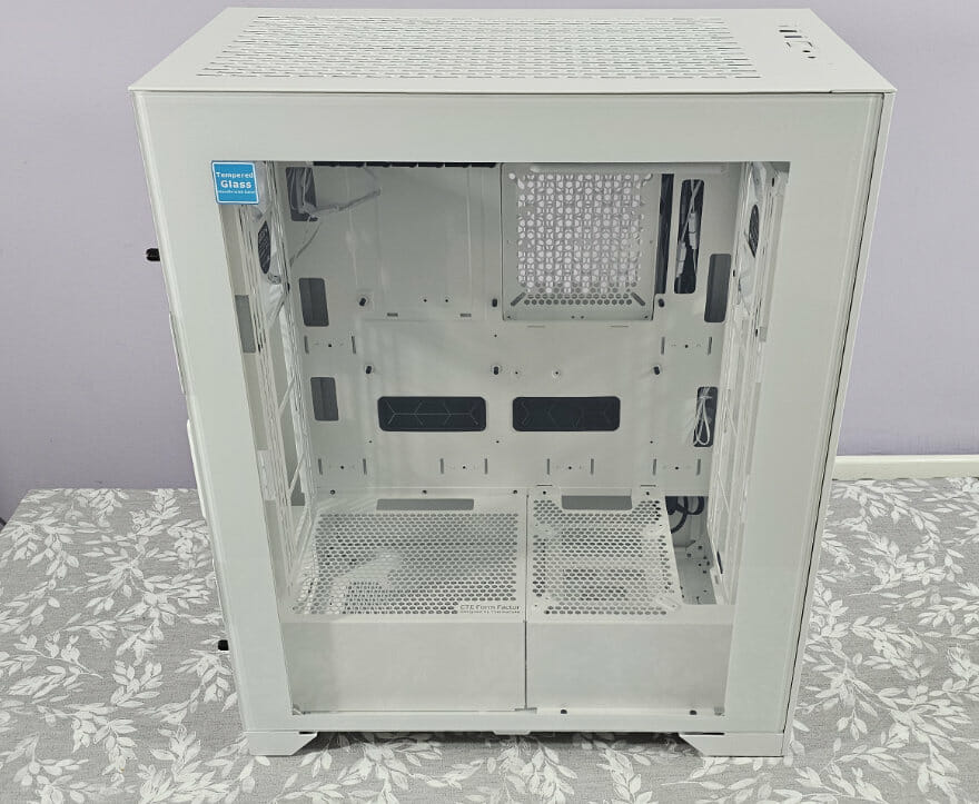 Thermaltake CTE T500 TG ARGB PC Case TG Side