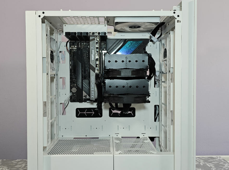 Thermaltake CTE T500 TG ARGB PC Case full build all panels off