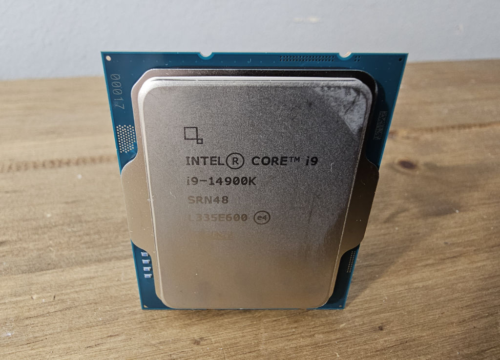 Intel Core i9 14900k front 1