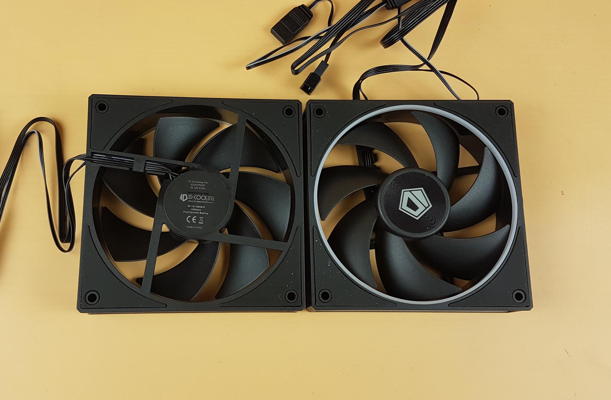 ID COOLING Space SL360 Fan 1