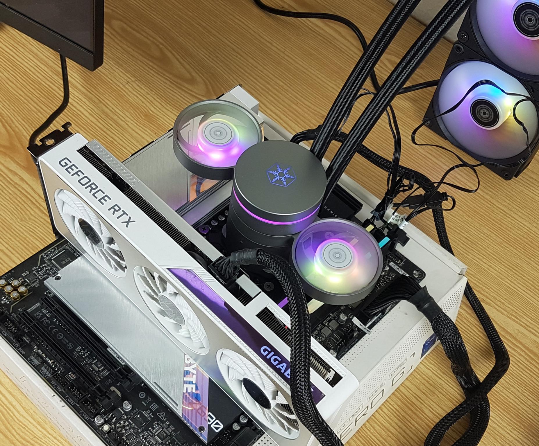 SilverStone IceMyst 360 RGB 8