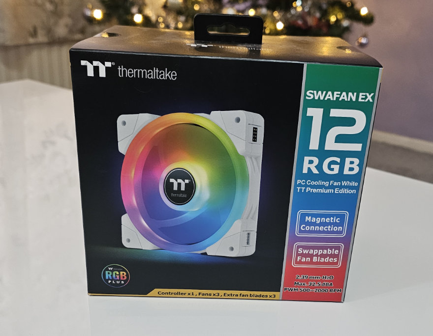 Thermaltake SWAFAN EX 12 RGB Cooling Fan box front