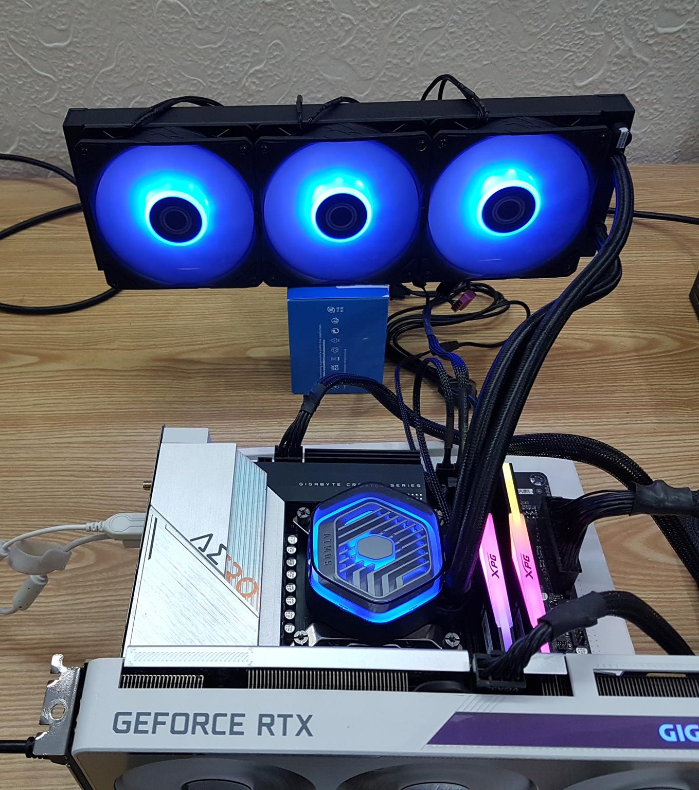 Cooler Master MasterLiquid 360 ATMOS RGB 4