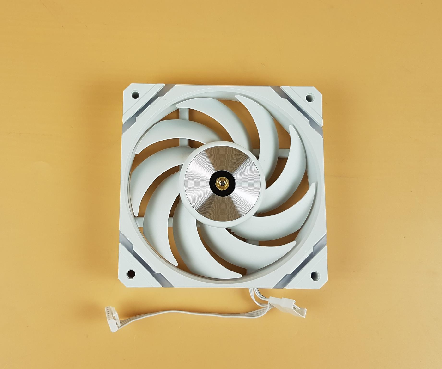 My Valkyrie SYN 360 White Fan Front View