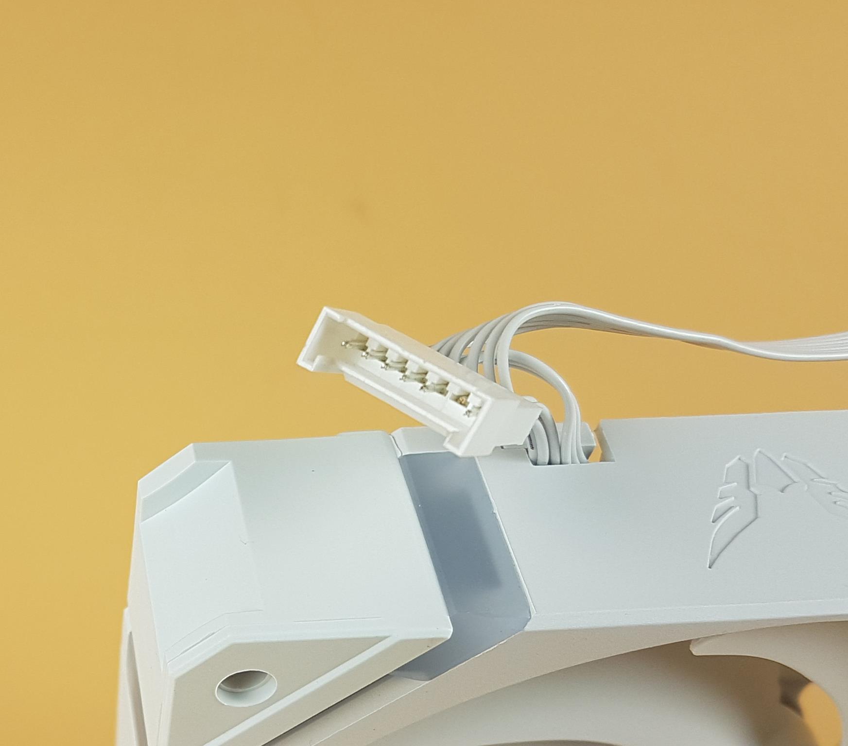 My Valkyrie SYN 360 White Fan Proprietary Socket