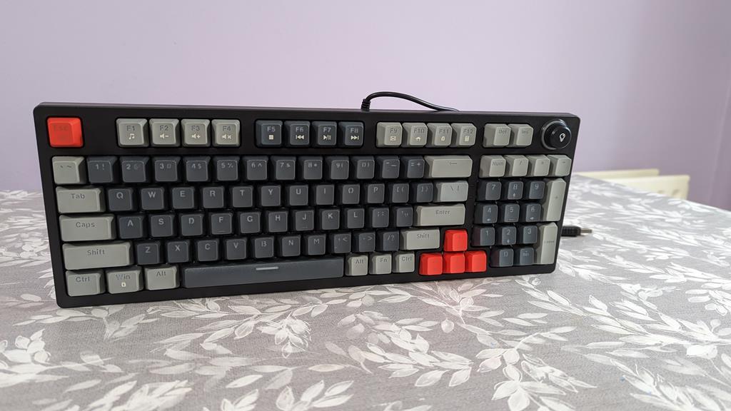 OCPC Gaming Zero Compact Keyboard full view