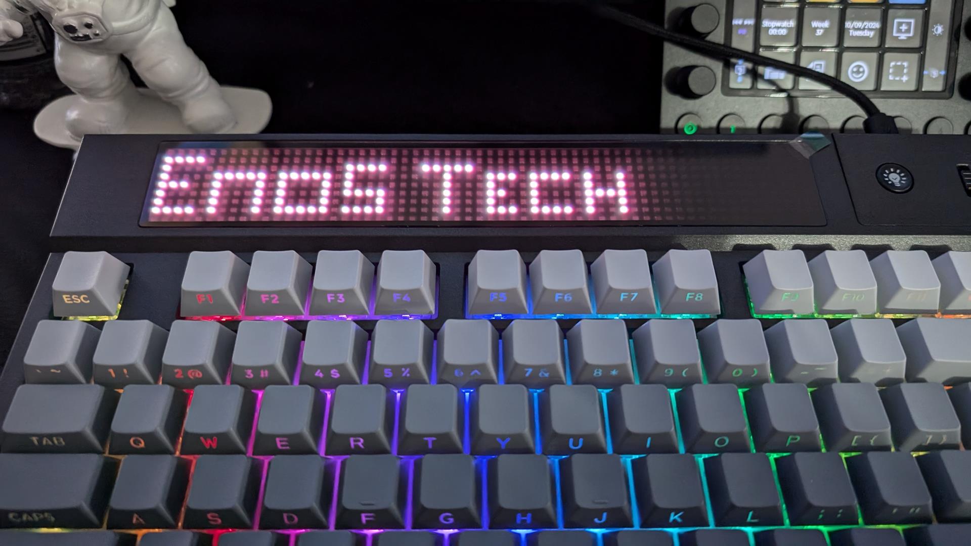 EPOMAKER Dynatab 75X - A 75% Keyboard With Customizable RGB EPOMAKER Dynatab 75X - A 75% Keyboard With Customizable RGB
